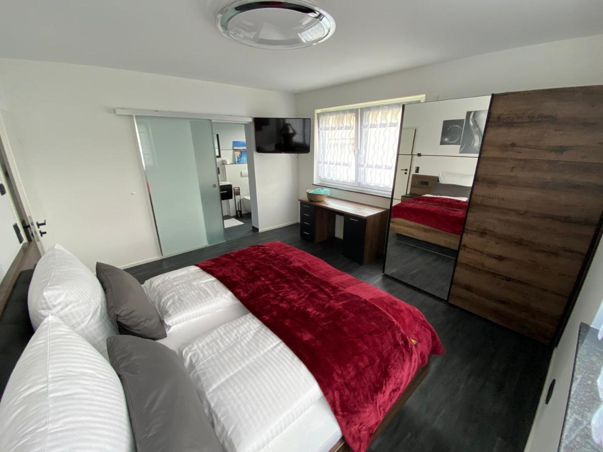 Apartments Saaldorf-Ferienhaus Mit 6 Apartments 45Qm-120Qm Direkt Am Thueringer Meer-Bleilochtalsperre Bad Lobenstein Exterior foto
