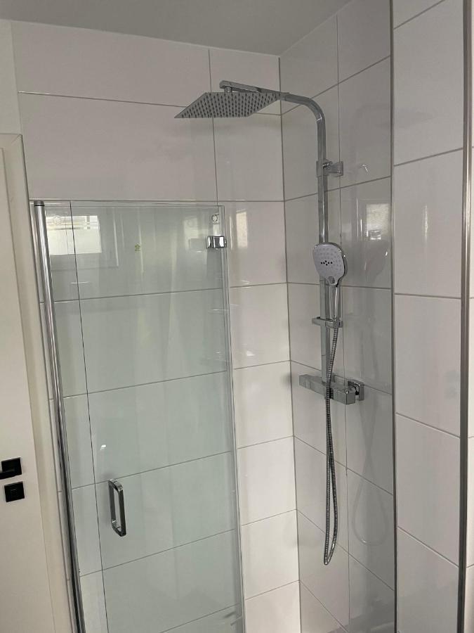 Apartments Saaldorf-Ferienhaus Mit 6 Apartments 45Qm-120Qm Direkt Am Thueringer Meer-Bleilochtalsperre Bad Lobenstein Exterior foto