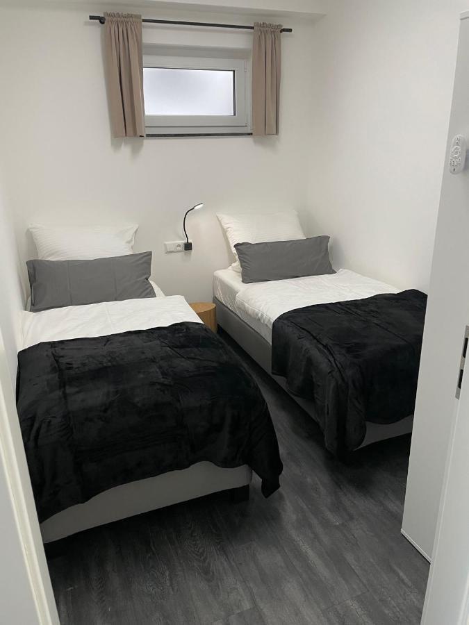 Apartments Saaldorf-Ferienhaus Mit 6 Apartments 45Qm-120Qm Direkt Am Thueringer Meer-Bleilochtalsperre Bad Lobenstein Exterior foto